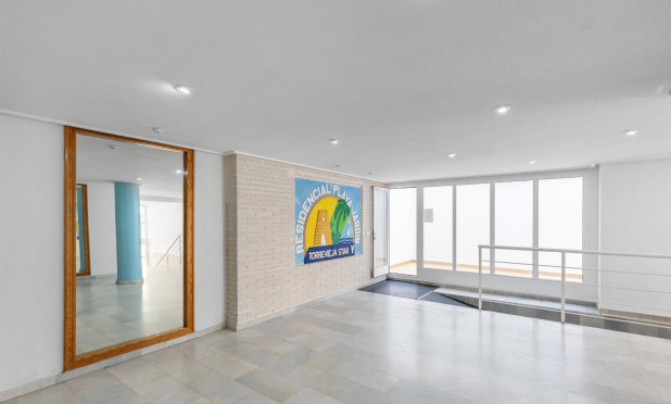 Resale - Apartment / flat - Torrevieja - Playa del Cura