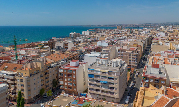 Resale - Apartment / flat - Torrevieja - Playa del Cura