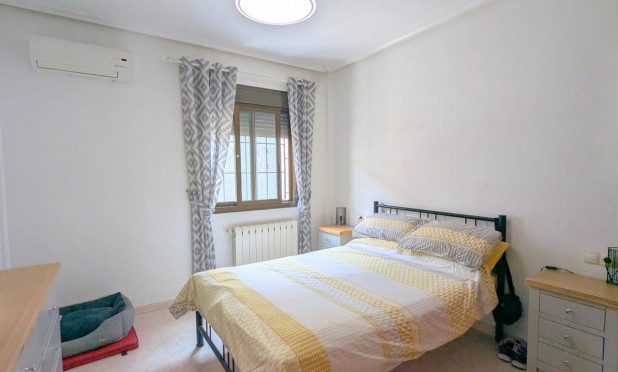 Odsprzedaż - Villa - Bigastro