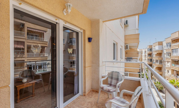 Resale - Apartment / flat - Torrevieja - Estacion de autobuses