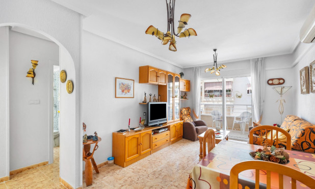 Resale - Apartment / flat - Torrevieja - Estacion de autobuses