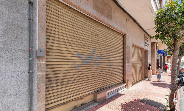 Odsprzedaż - Reklama w telewizji - Torrevieja - Centro
