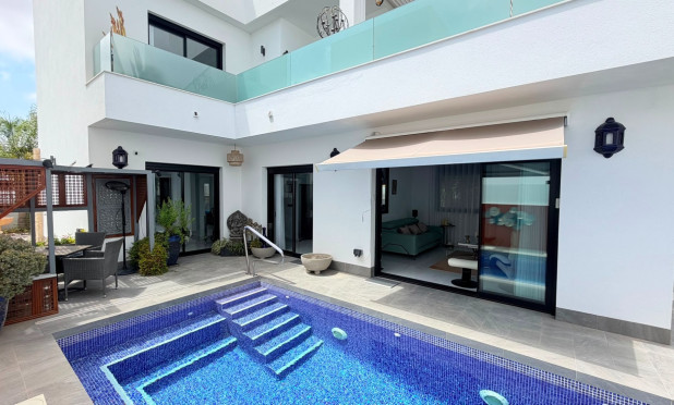 Herverkoop - Villa - Montesinos - La Herrada