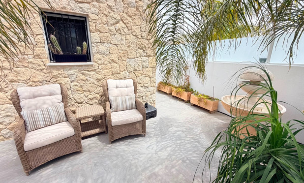 Herverkoop - Villa - Montesinos - La Herrada