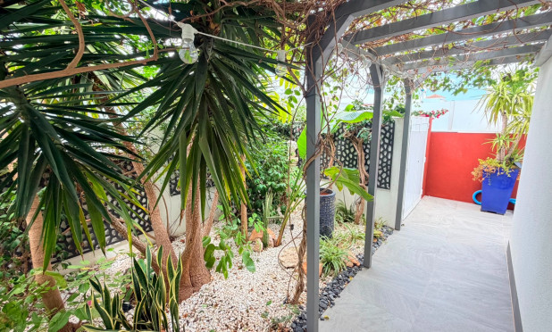 Herverkoop - Villa - Montesinos - La Herrada