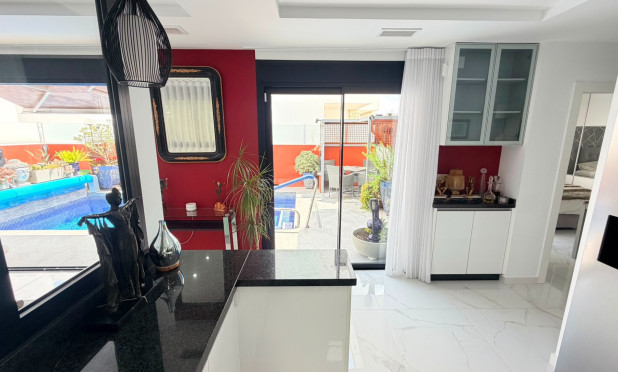 Herverkoop - Villa - Montesinos - La Herrada