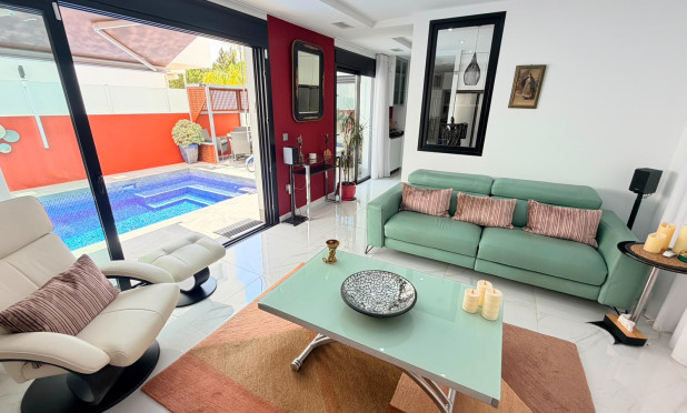 Herverkoop - Villa - Montesinos - La Herrada
