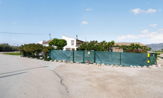 Herverkoop - Finca / Landelijke woning - Orihuela - Desamparados-Hurchillo-Torremendo