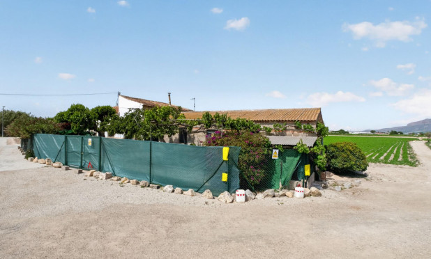 Herverkoop - Finca / Landelijke woning - Orihuela - Desamparados-Hurchillo-Torremendo