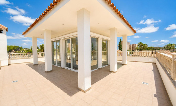 Revente - Villa - Dehesa de Campoamor - Campoamor