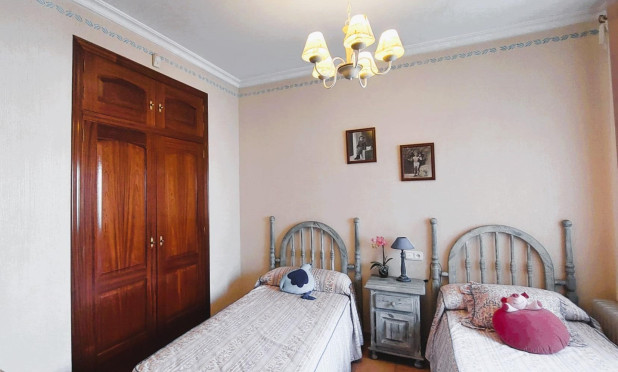 Revente - Finca / Propriété rurale - Torrevieja - Centro