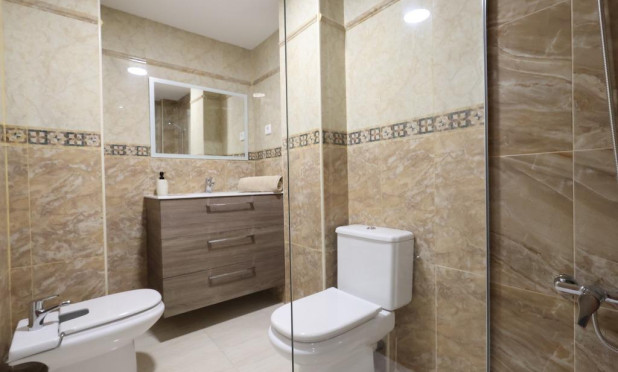 Herverkoop - Appartement / flat - Torrevieja - torrevieja