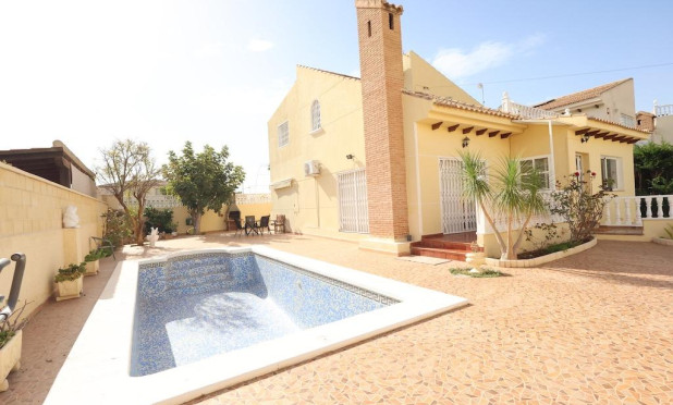 Wiederverkauf - Villa - Orihuela Costa - Playa Flamenca