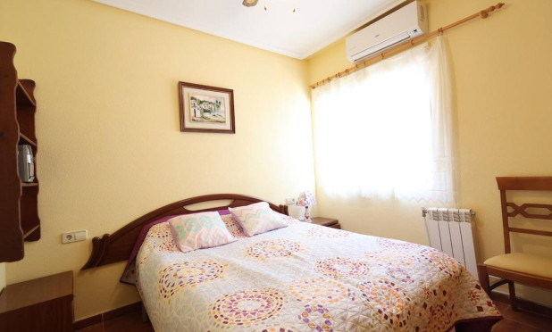 Wiederverkauf - Villa - Orihuela Costa - Playa Flamenca