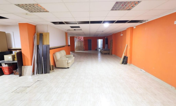 Revente - Commercial premises - Torrevieja - Estacion de autobuses