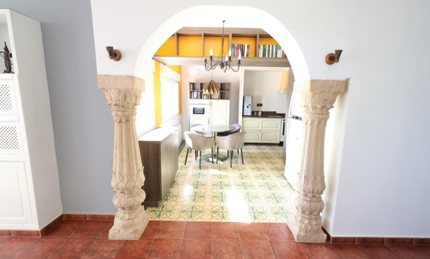Wiederverkauf - Villa - Orihuela Costa - Villamartín