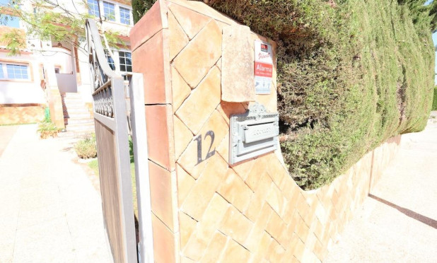 Wiederverkauf - Villa - Orihuela Costa - Villamartín