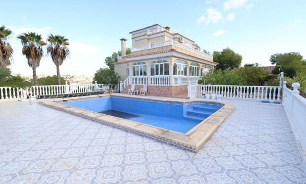 Wiederverkauf - Villa - Orihuela Costa - Villamartín
