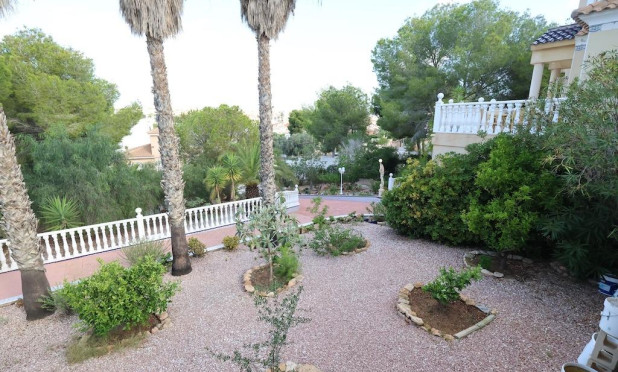 Wiederverkauf - Villa - Orihuela Costa - Villamartín