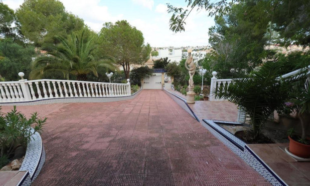 Wiederverkauf - Villa - Orihuela Costa - Villamartín