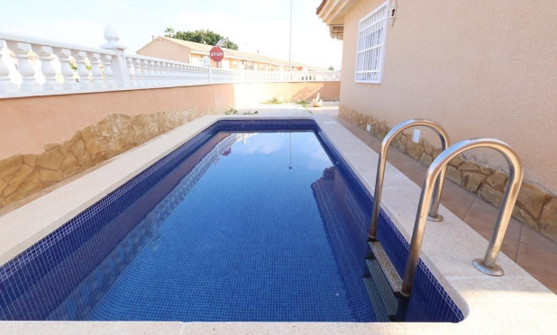 Revente - Villa - Torrevieja - Los Balcones