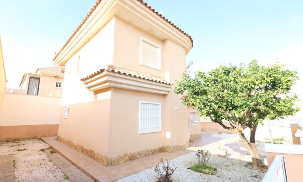 Revente - Villa - Torrevieja - Los Balcones