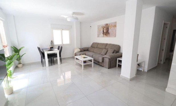 Revente - Appartement - Torrevieja - Acequion