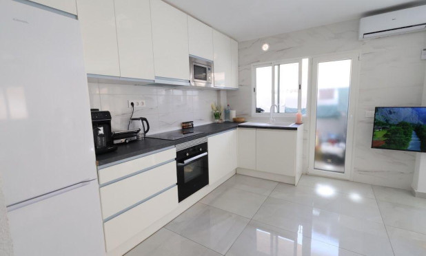 Revente - Appartement - Torrevieja - Acequion
