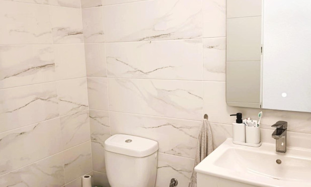 Revente - Appartement - Torrevieja - Acequion