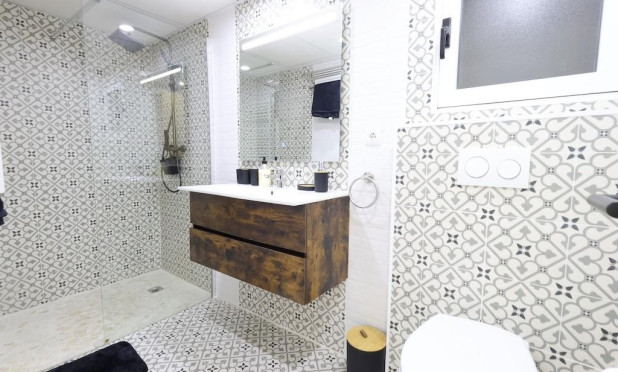 Revente - Appartement - Torrevieja - Centro