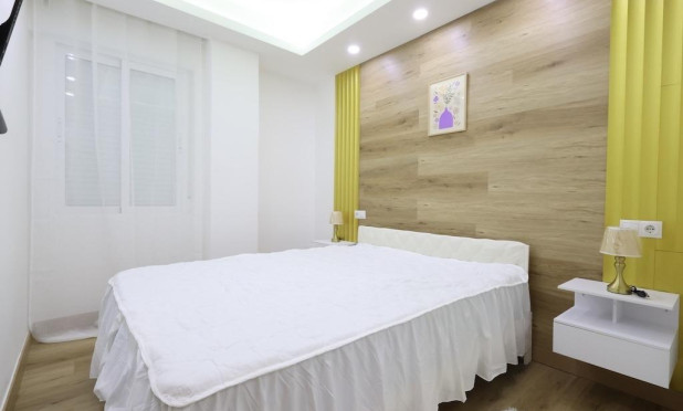 Revente - Appartement - Torrevieja - Centro