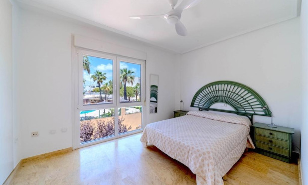Revente - Villa - Orihuela Costa - Campoamor