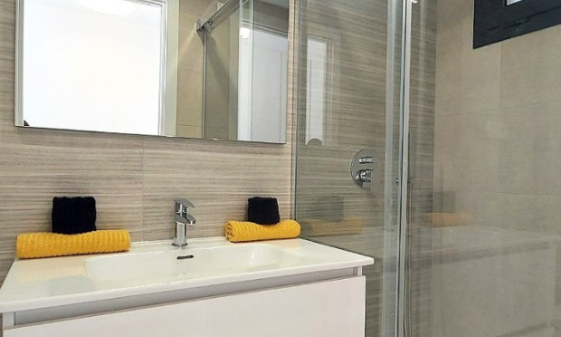 Resale - Apartment / flat - Orihuela Costa - Villamartín