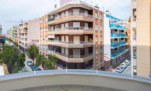 Herverkoop - Appartement / flat - Torrevieja - Playa del Cura