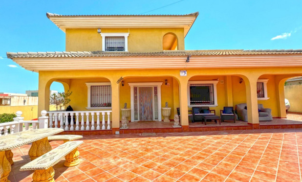 Revente - Villa - Torrevieja - Los Balcones - Los Altos del Edén