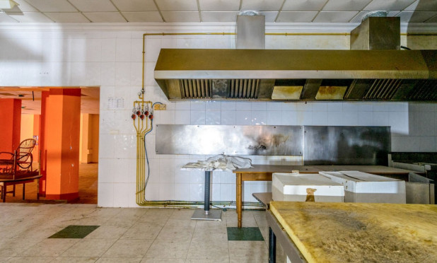 Resale - Commercial - Torrevieja