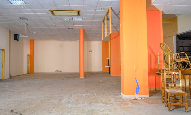 Resale - Commercial - Torrevieja
