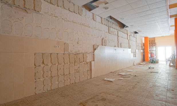 Resale - Commercial - Torrevieja
