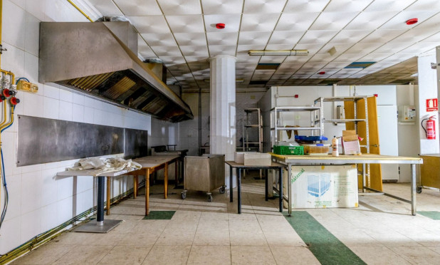 Resale - Commercial - Torrevieja