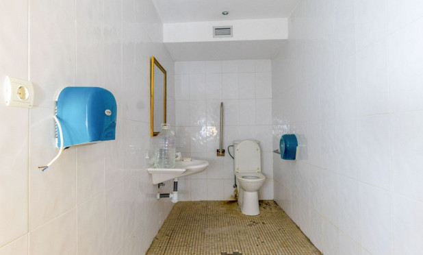 Resale - Commercial - Torrevieja