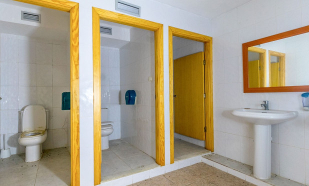Resale - Commercial - Torrevieja