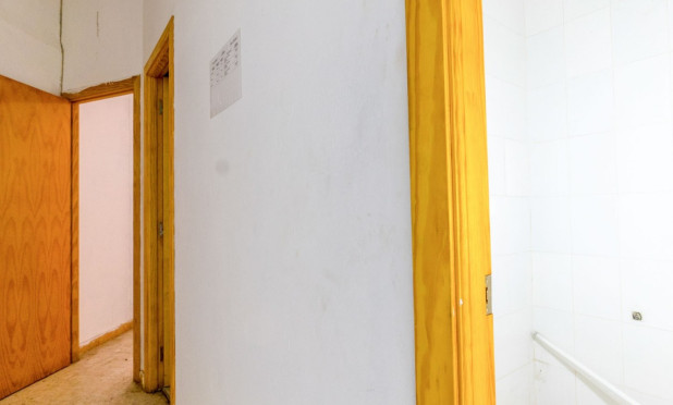 Resale - Commercial - Torrevieja