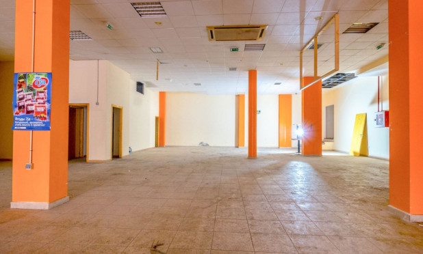 Resale - Commercial - Torrevieja