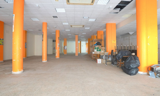 Resale - Commercial - Torrevieja
