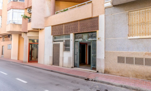 Resale - Commercial - Torrevieja