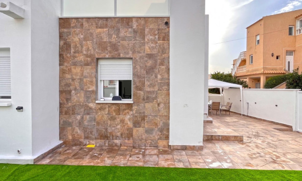 Resale - Townhouse - Orihuela Costa - Playa Flamenca