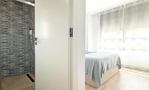 Resale - Villa - Orihuela Costa - Villamartín