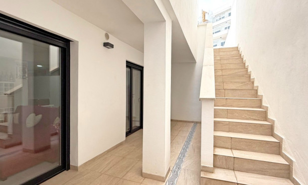 Resale - Villa - Orihuela Costa - Villamartín