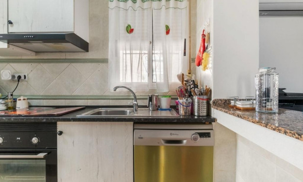 Resale - Villa - Orihuela Costa - Villamartín