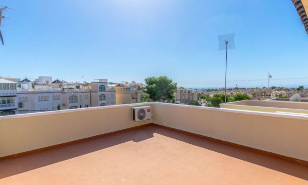 Resale - Villa - Orihuela Costa - Villamartín